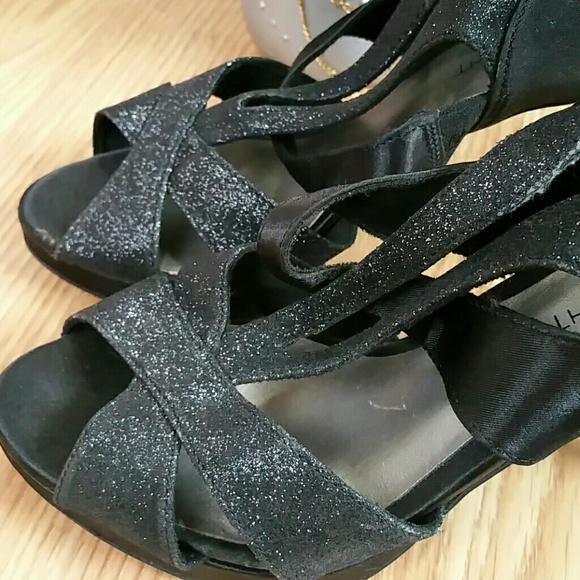FIONI Night Black Shimmer Satin Heels - Picture 6 of 8